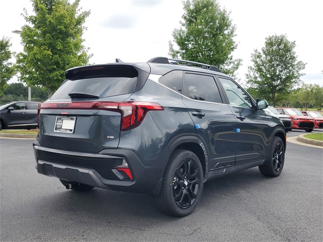 2025 Kia Seltos X-Line photo 3