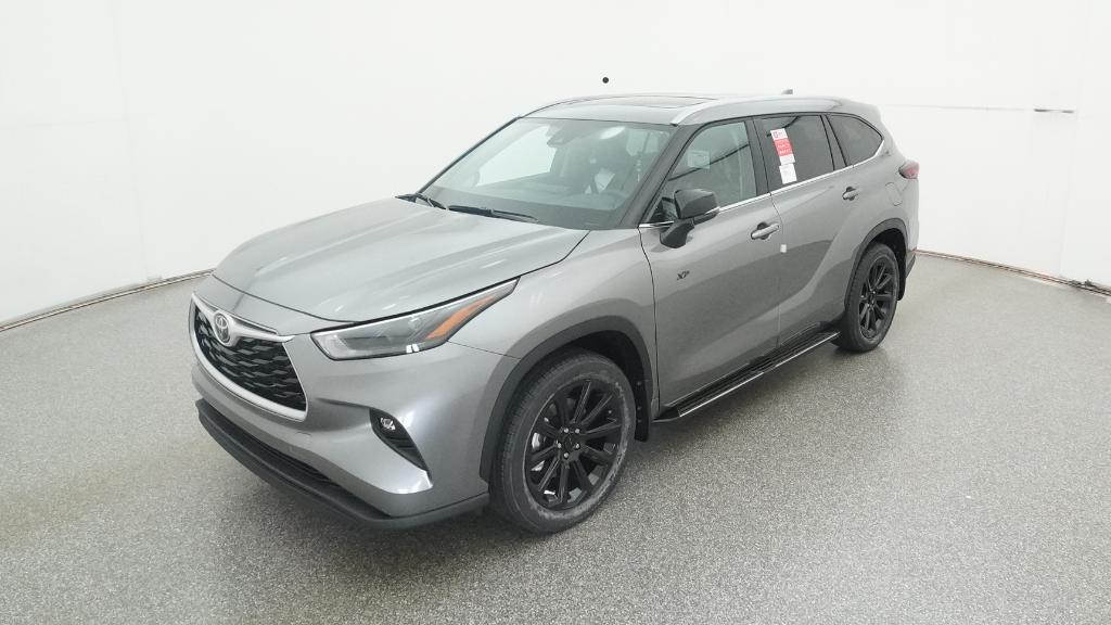 2026 Toyota Highlander XLE's photo