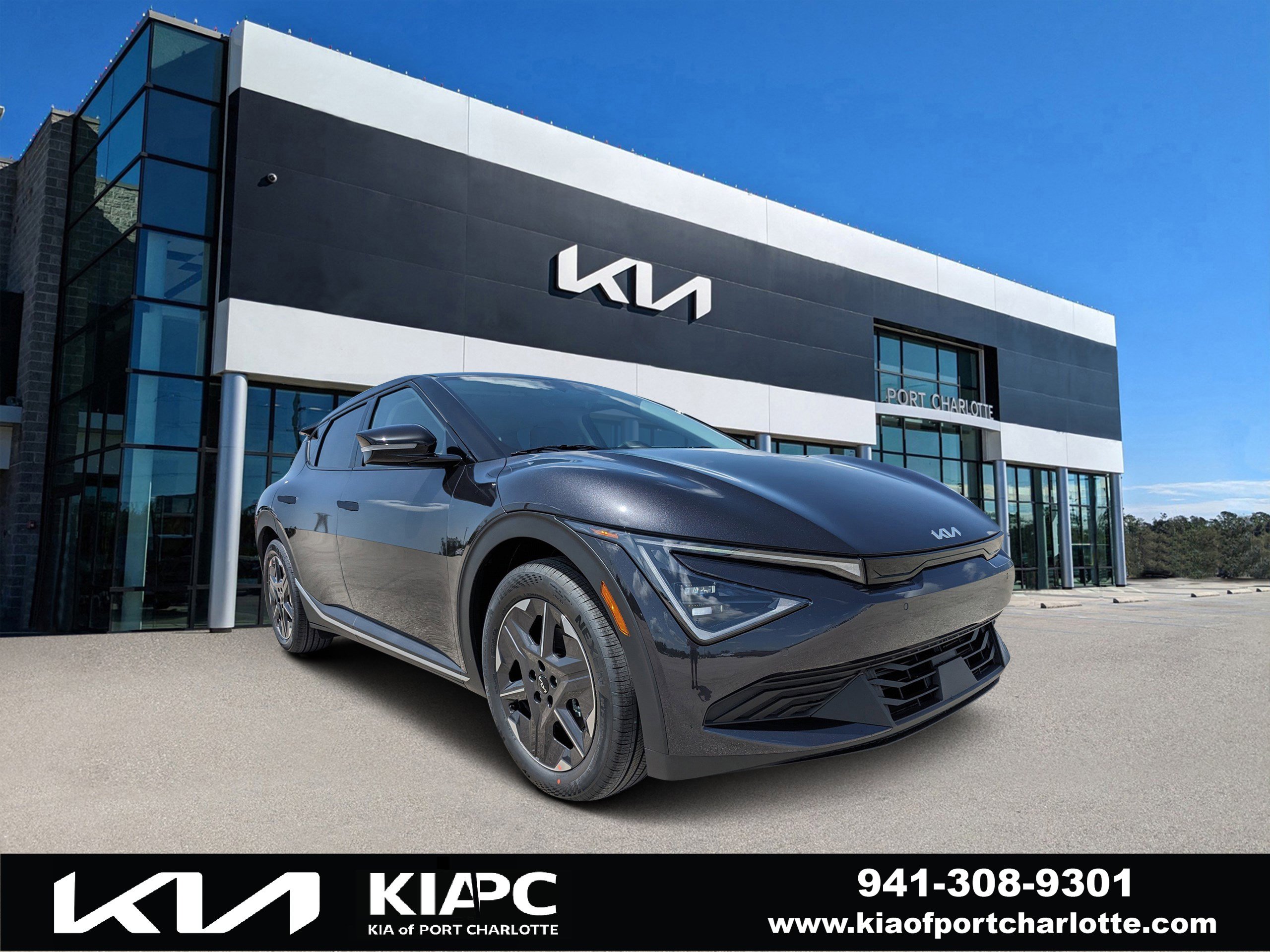 2025 Kia EV6 Light's photo