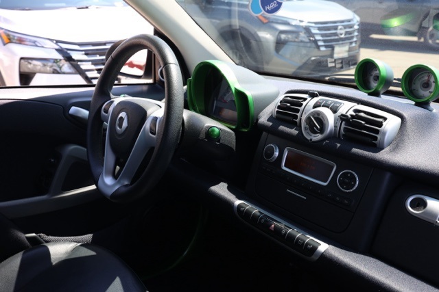 2015 Smart Fortwo Electric Drive photo 15