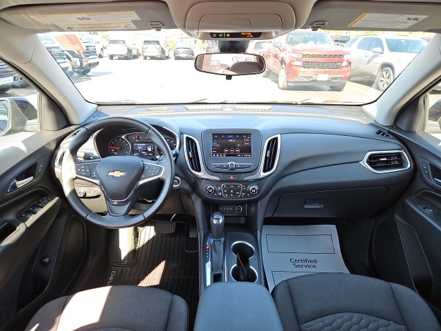2020 Chevrolet Equinox LT photo 17