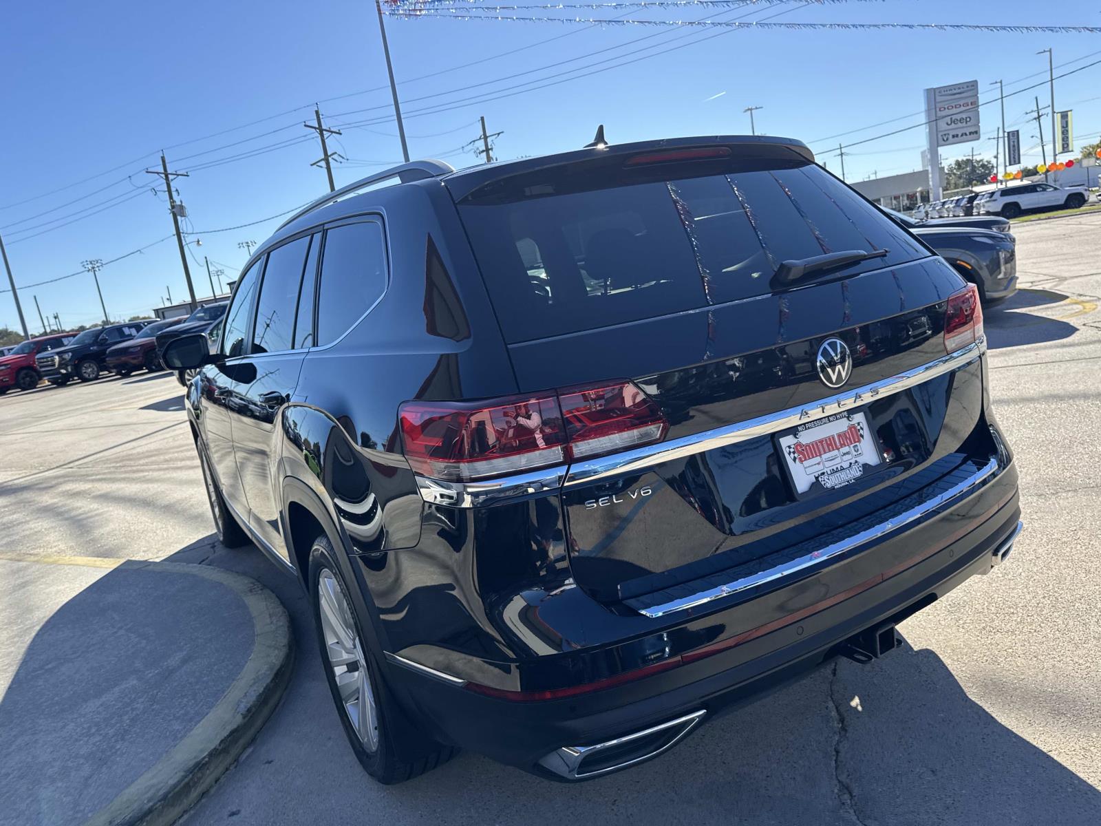 2021 Volkswagen Atlas V6 SEL photo 4