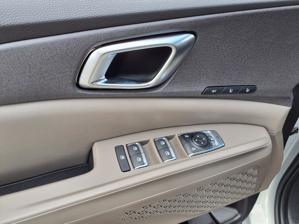 2026 Kia Carnival EX photo 11