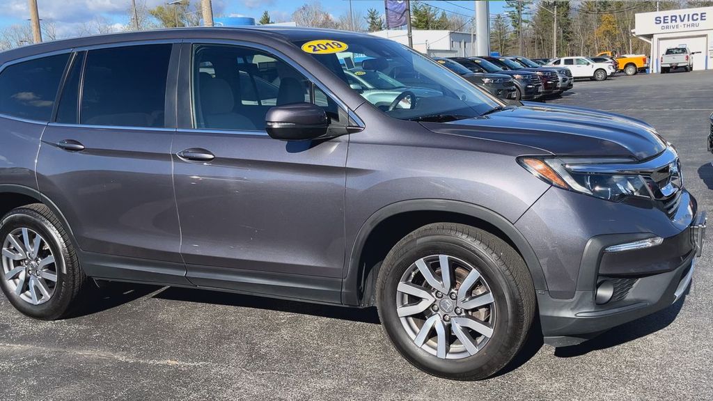 2019 Honda Pilot EX photo 3