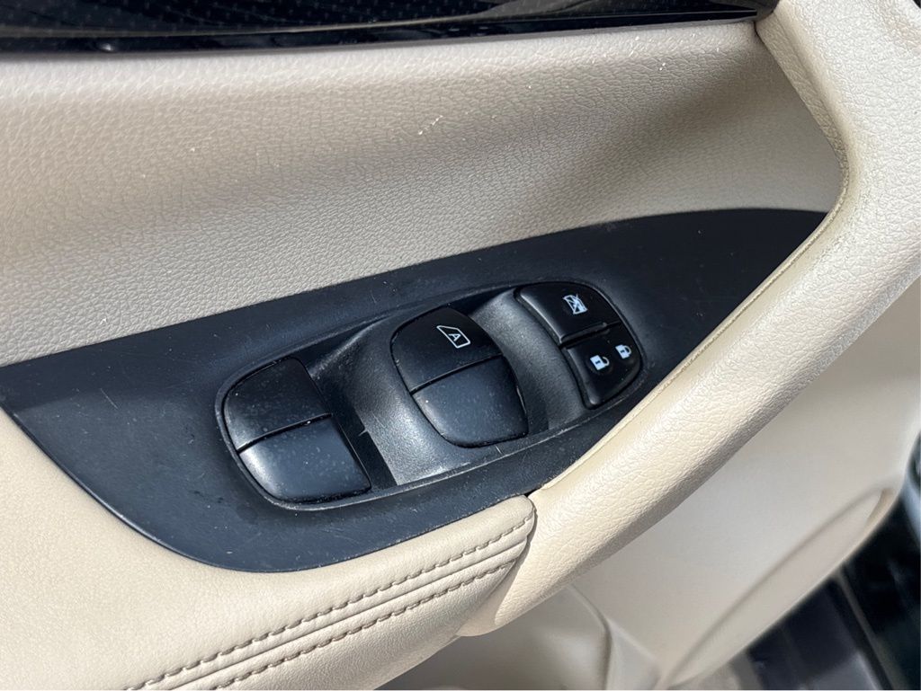2020 Nissan Rogue SL photo 22