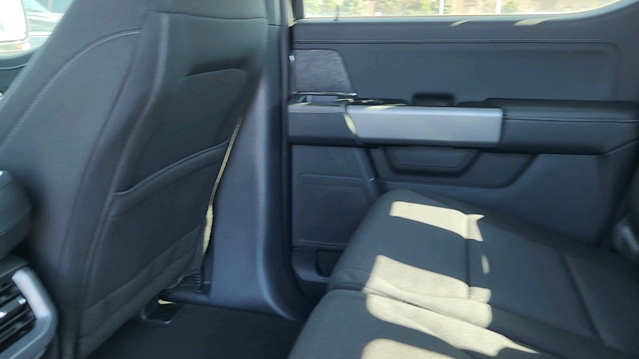 2025 Ford F-150 XLT photo 12