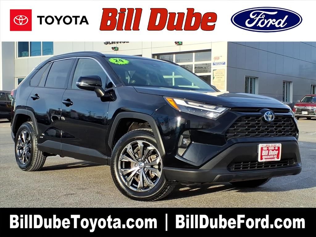 2024 Toyota RAV4 XLE Premium's photo