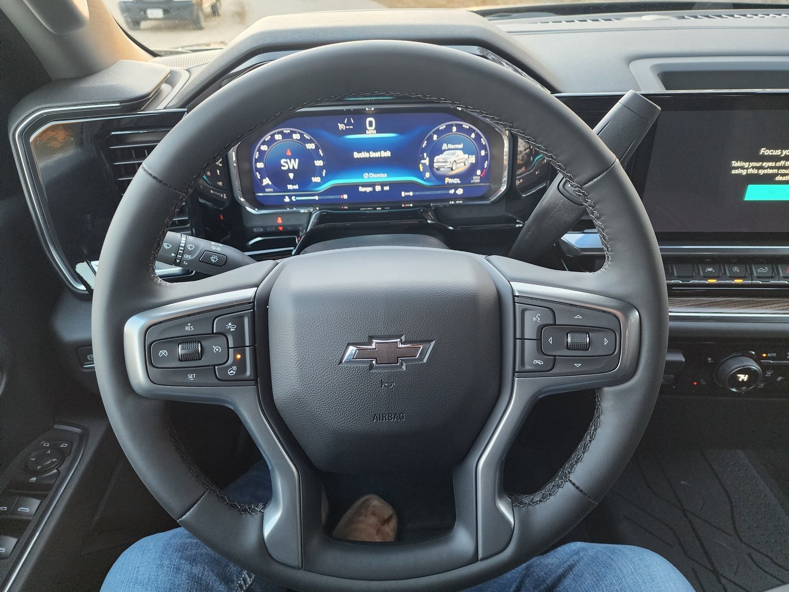 New 2024 Chevrolet Silverado 1500 RST 4D Crew Cab in Luverne C155974