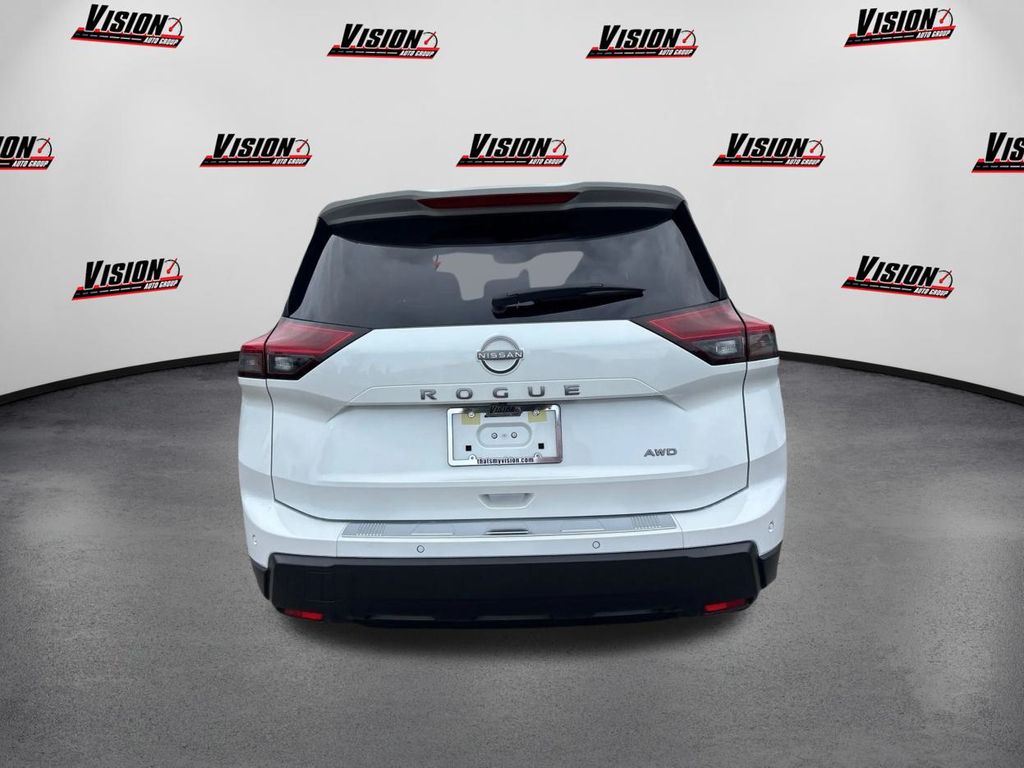 2025 Nissan Rogue SV photo 6