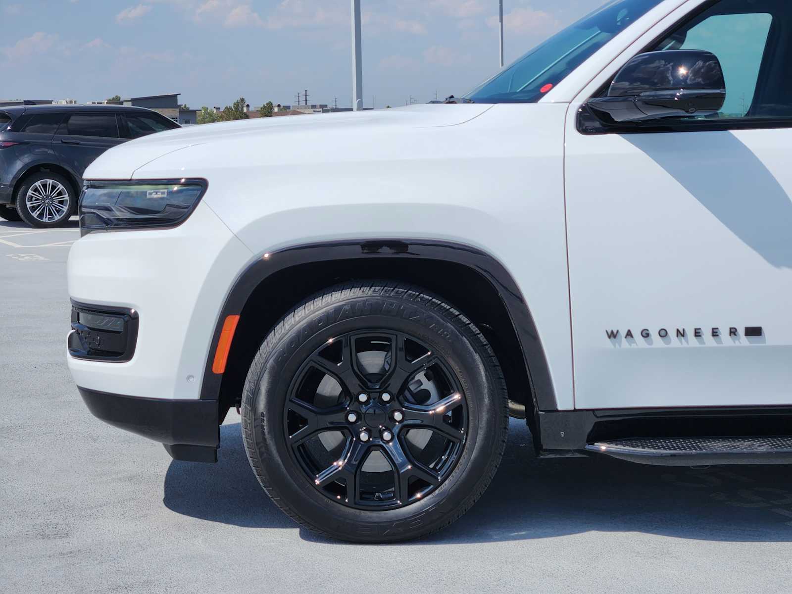 2023 Jeep Wagoneer Series II Carbide photo 9