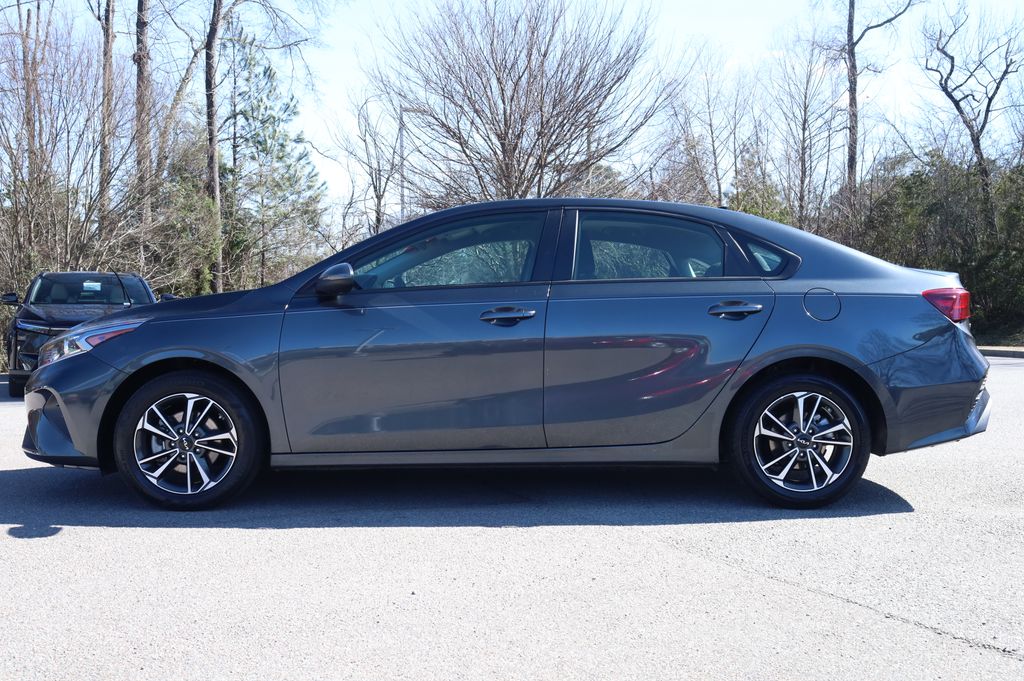 Used 2024 Kia Forte LXS with VIN 3KPF24AD8RE767130 for sale in West Columbia, SC