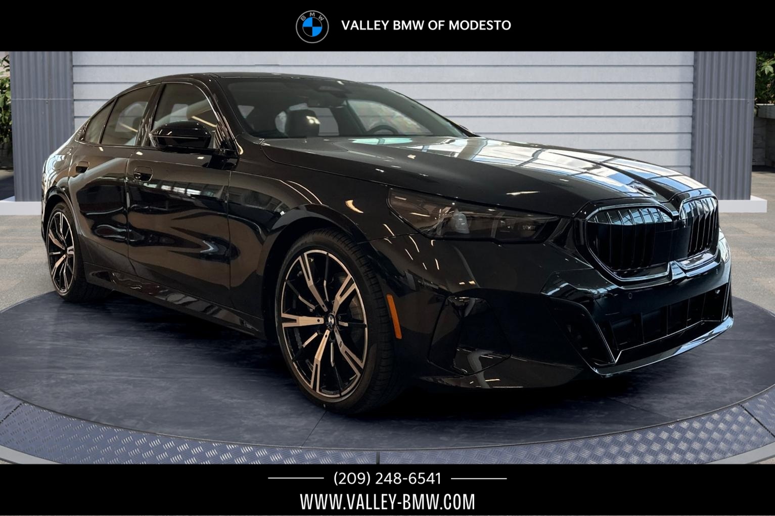 2026 BMW 5 Series 530i's photo