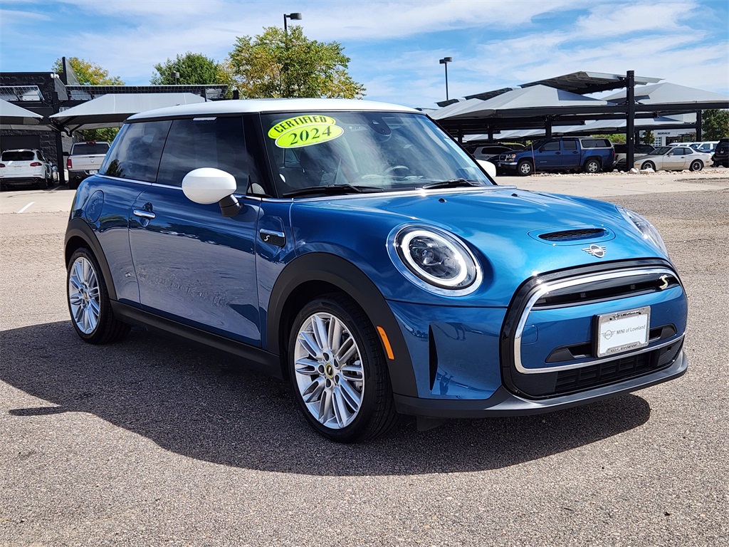 2024 Mini Cooper 2 Door Hardtop SE photo 3