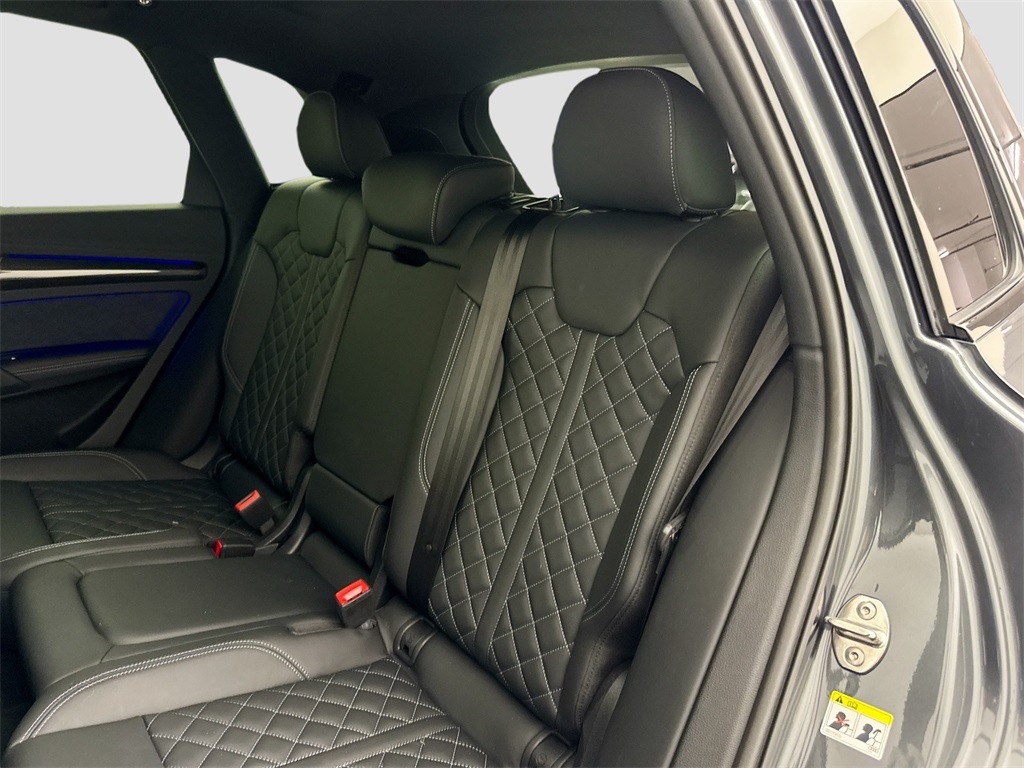 2024 Audi SQ5 Prestige photo 25