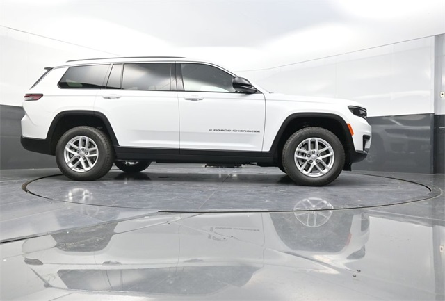 2025 Jeep Grand Cherokee Laredo X photo 23