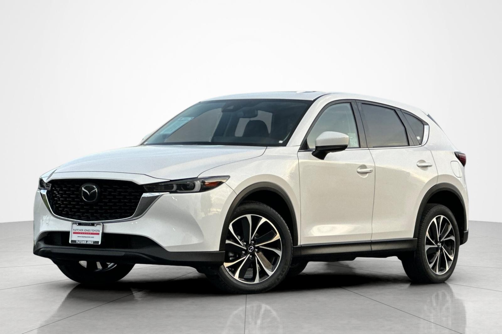 2022 Mazda CX-5 S Premium package's photo