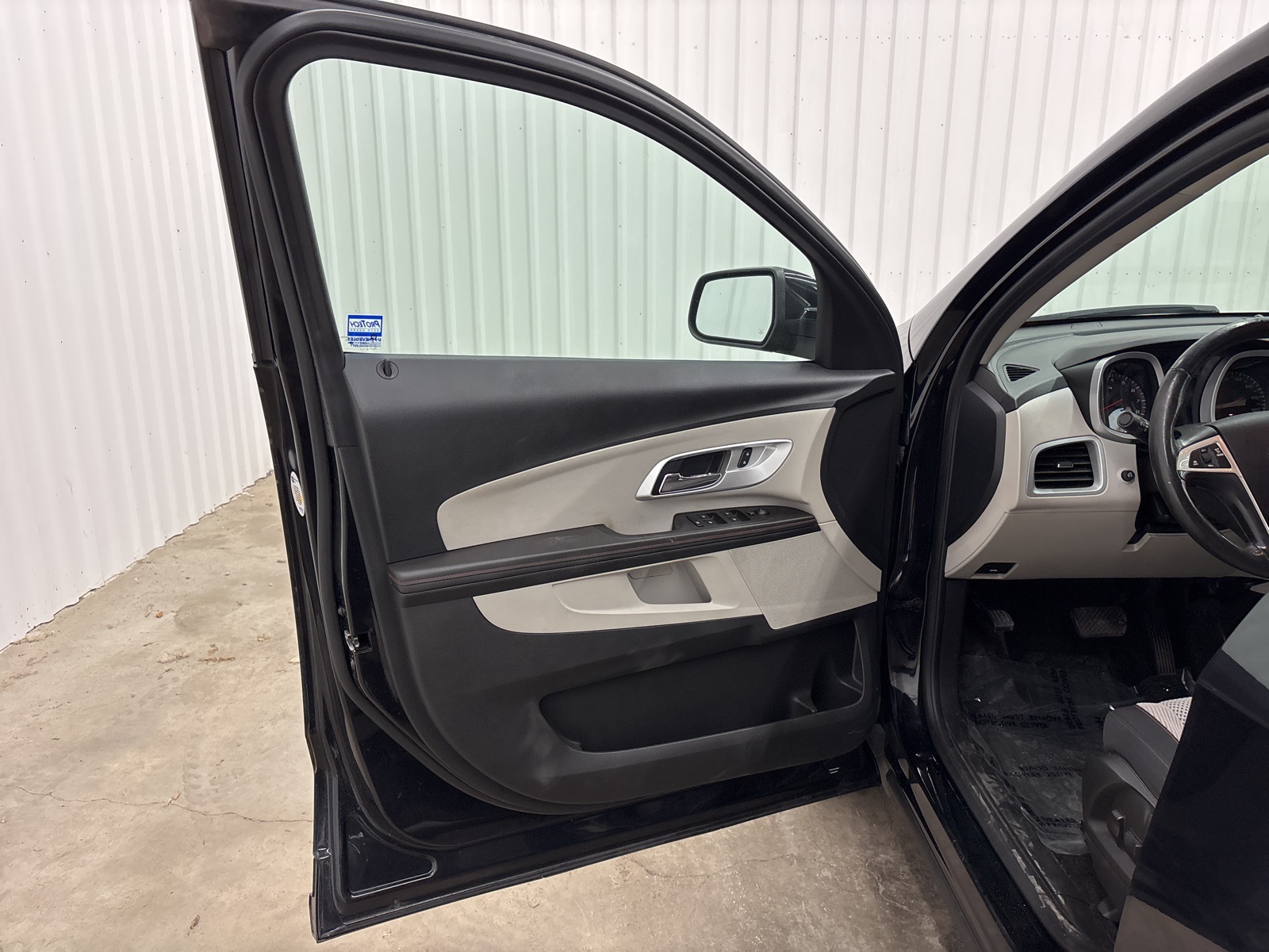 2015 Chevrolet Equinox LT photo 17