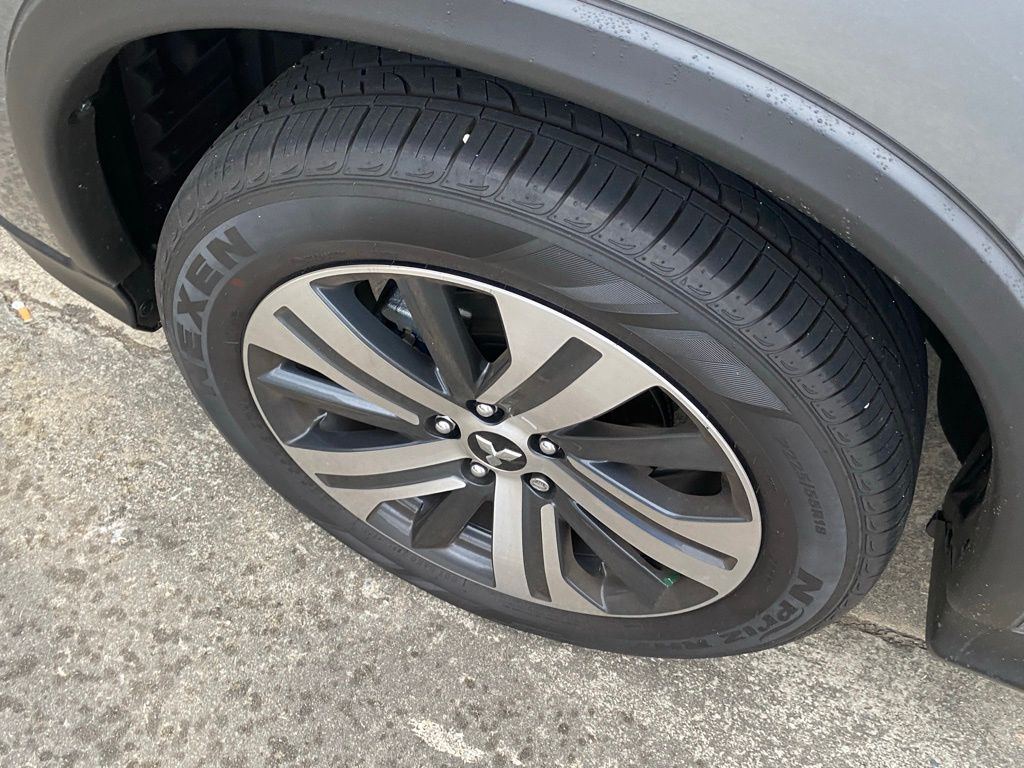 2024 Mitsubishi Outlander Sport ES photo 32