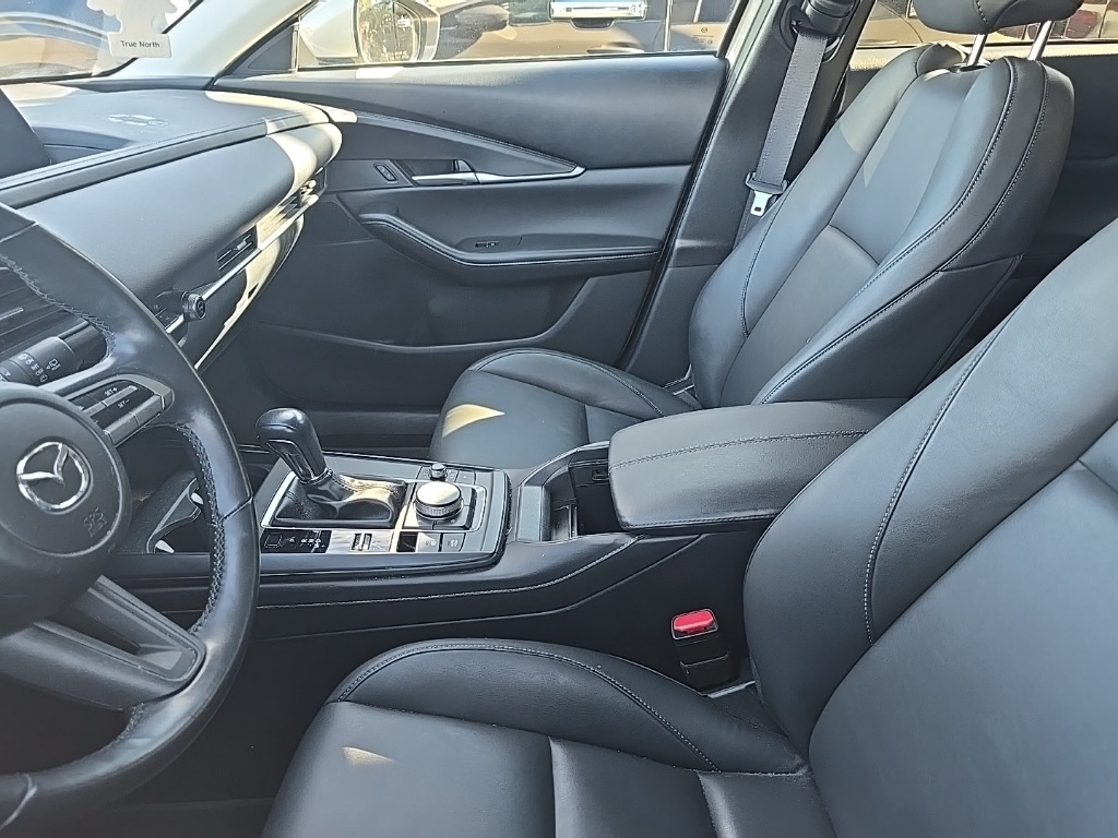 2022 Mazda CX-30 2.5 Select photo 2