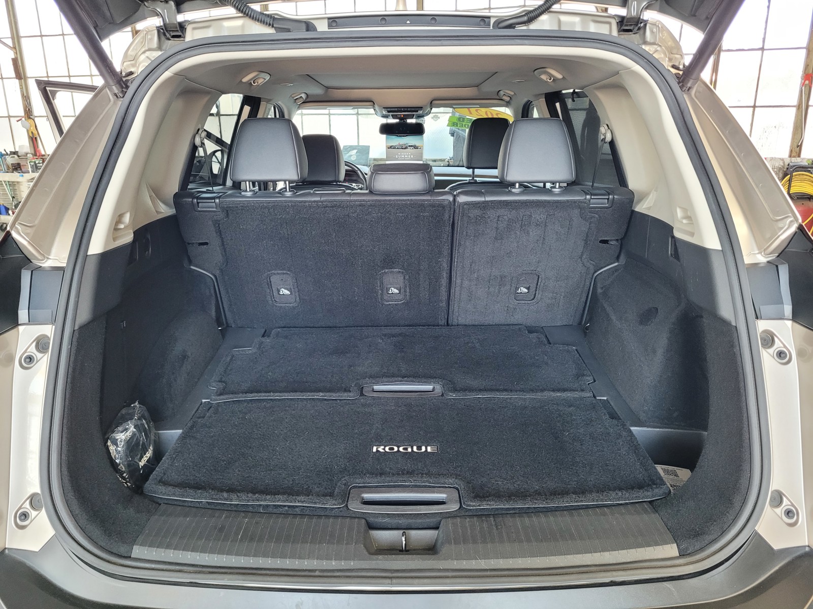 2021 Nissan Rogue SL photo 18