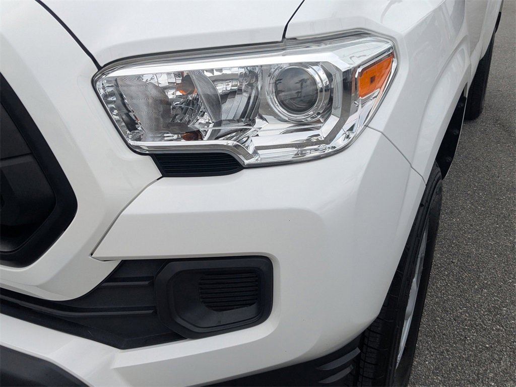2022 Toyota Tacoma SR V6 photo 8