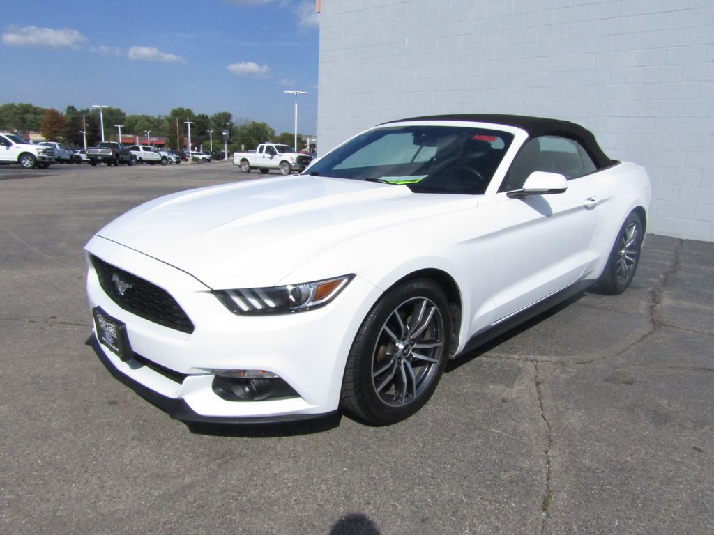 2017 Ford Mustang EcoBoost Premium photo 10