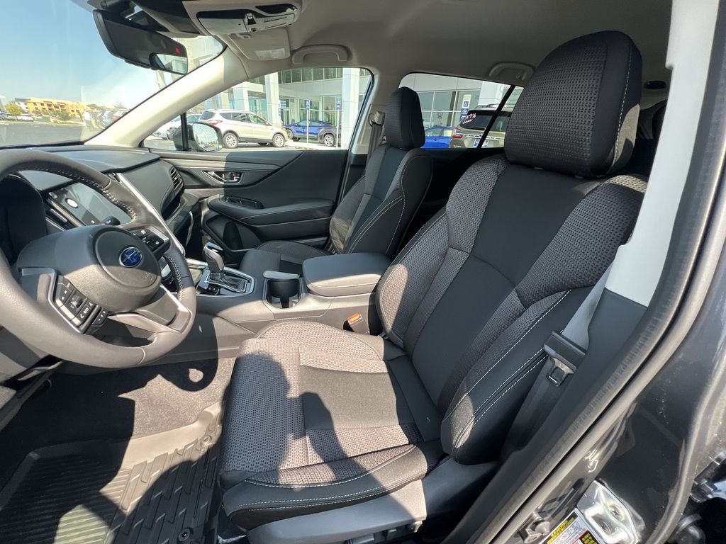 2025 Subaru Outback Premium photo 16