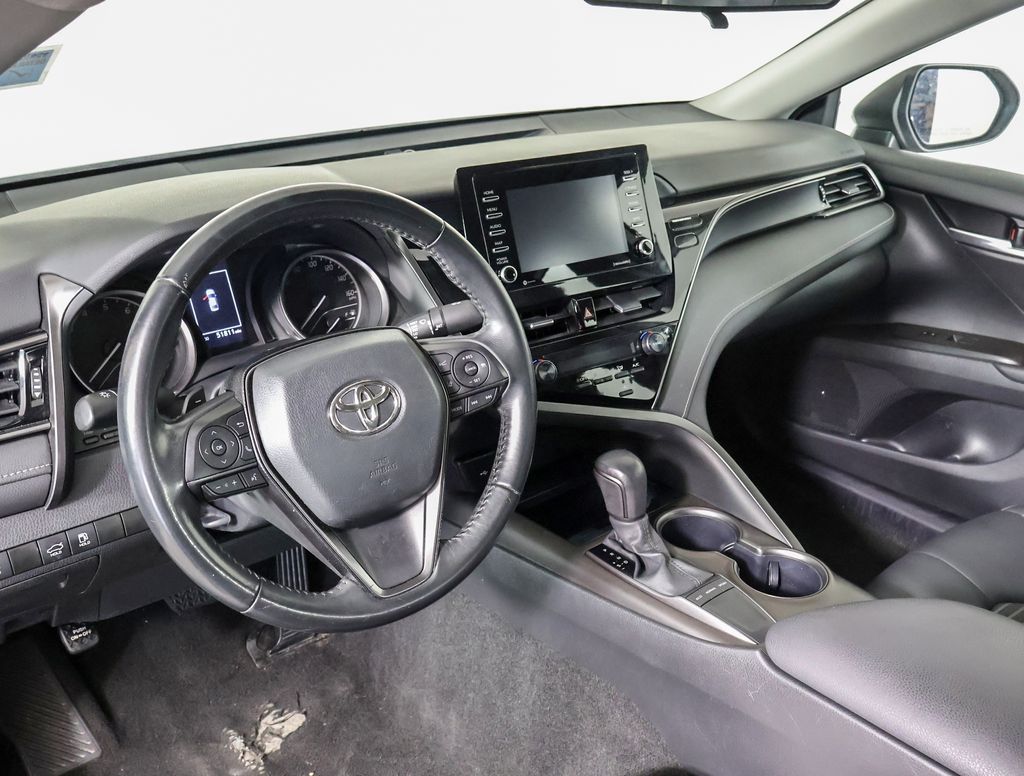 2023 Toyota Camry SE photo 7