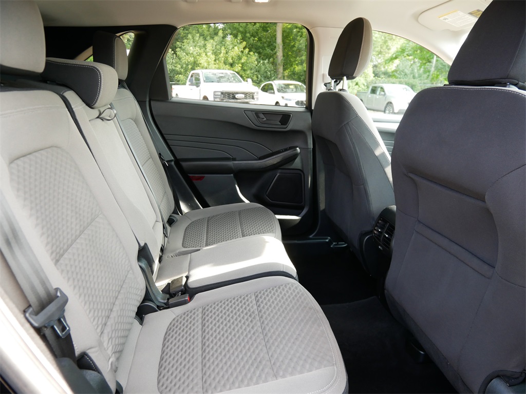 2022 Ford Escape SE photo 9