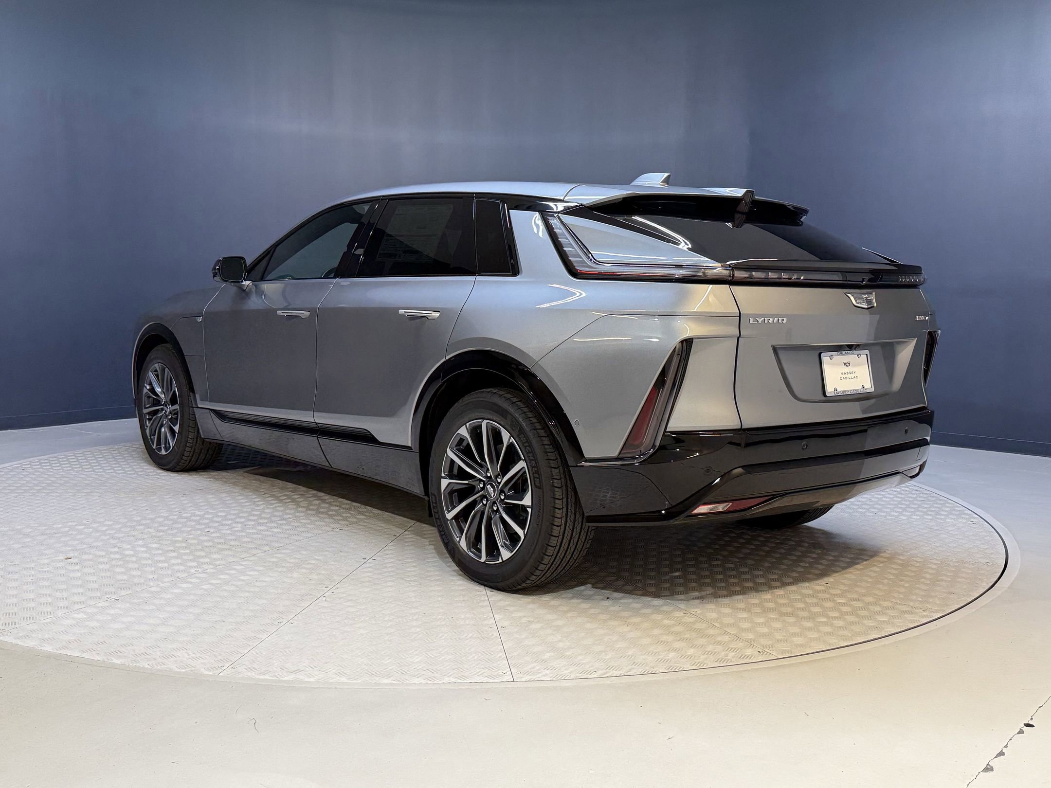 2025 Cadillac Lyriq Sport photo 3