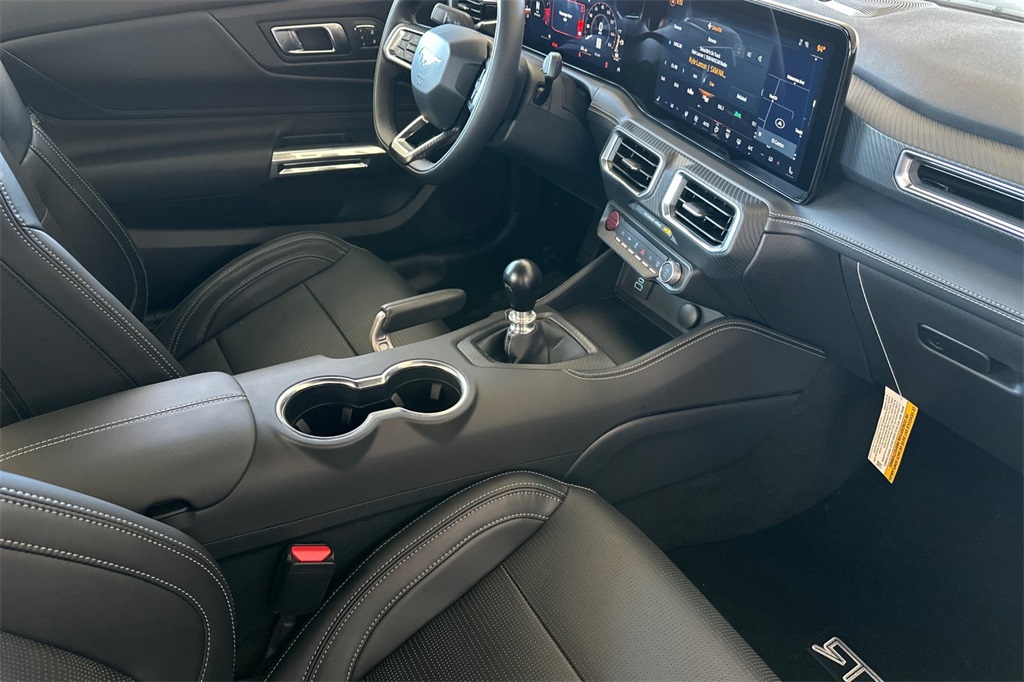 2025 Ford Mustang GT Premium photo 15