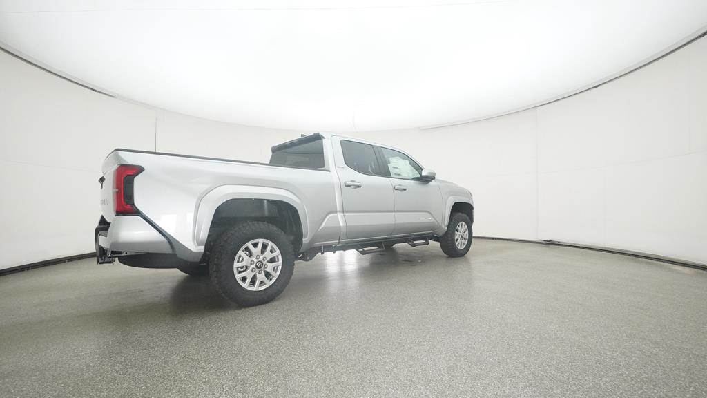 2025 Toyota Tacoma SR5 photo 21
