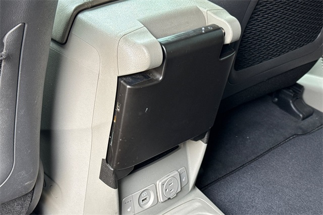 2015 Kia Sedona SX photo 13