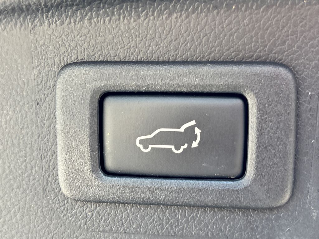 2019 Subaru Outback Premium photo 12