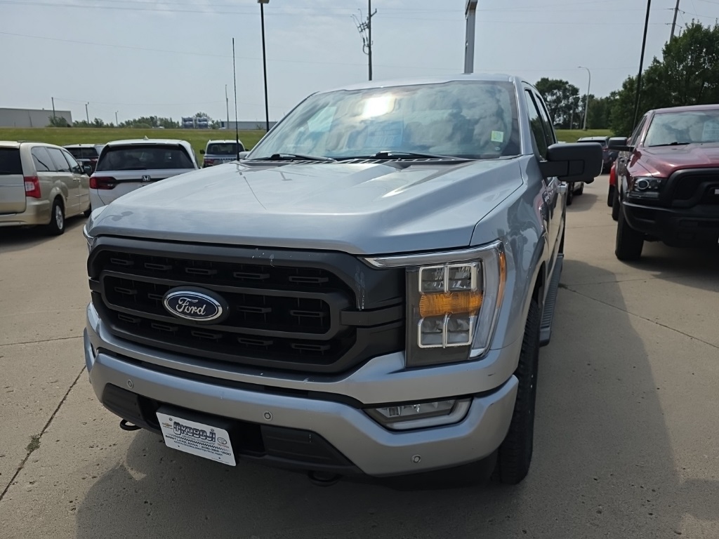 2022 Ford F-150 XLT's photo