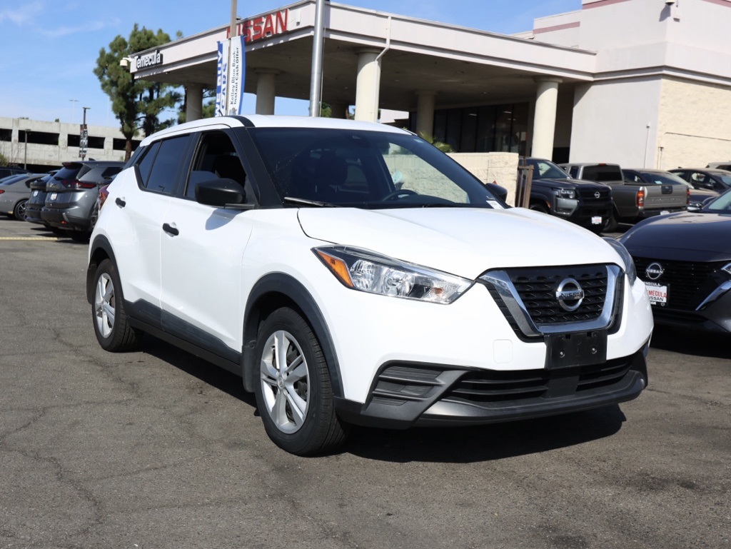 2020 Nissan Kicks S