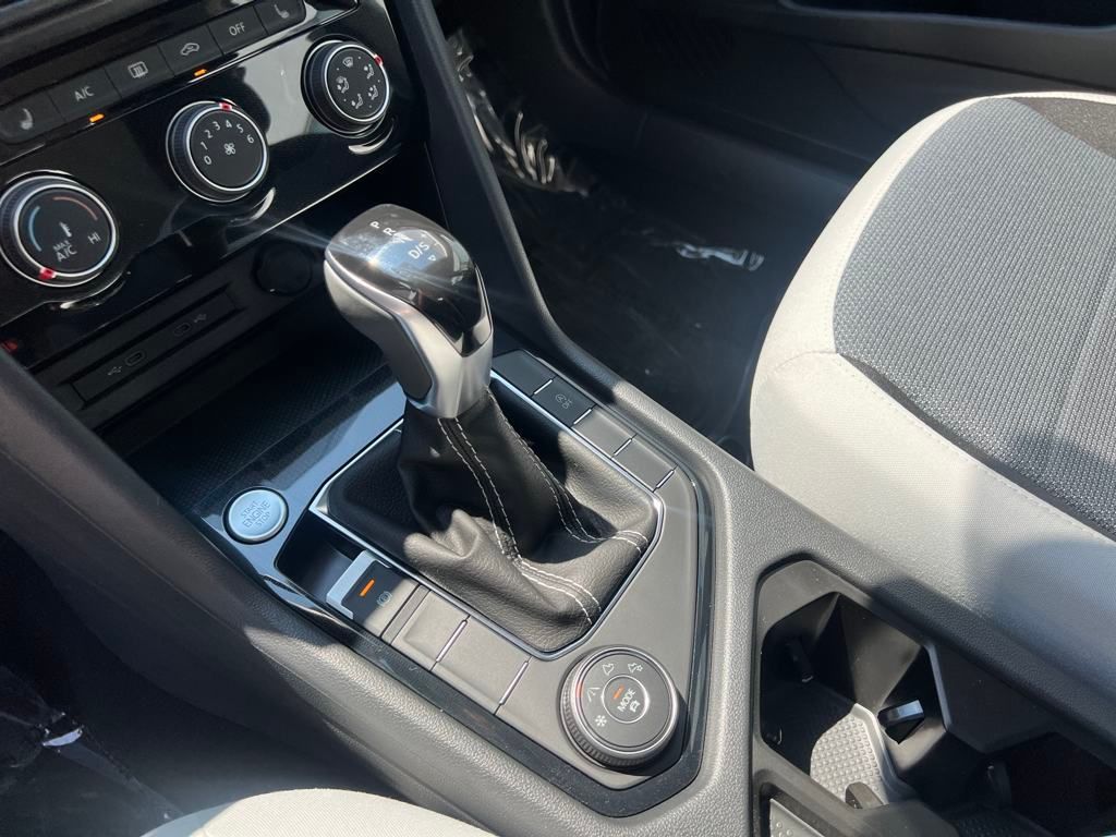 2025 Volkswagen Taos S photo 20