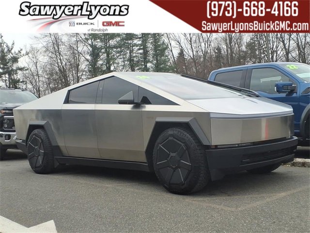 2024 Tesla Cybertruck Base's photo