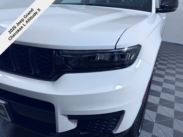 2025 Jeep Grand Cherokee Altitude X photo 12
