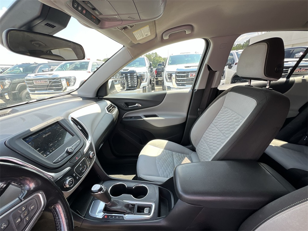 2019 Chevrolet Equinox LT photo 12