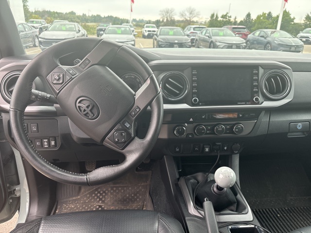 2022 Toyota Tacoma TRD Off-Road photo 5