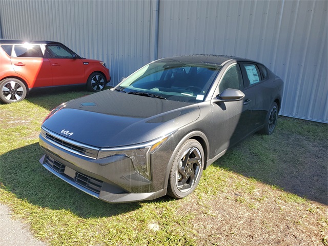 2025 Kia K4 EX photo 2