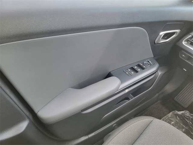 2025 Kia K4 LXS photo 27