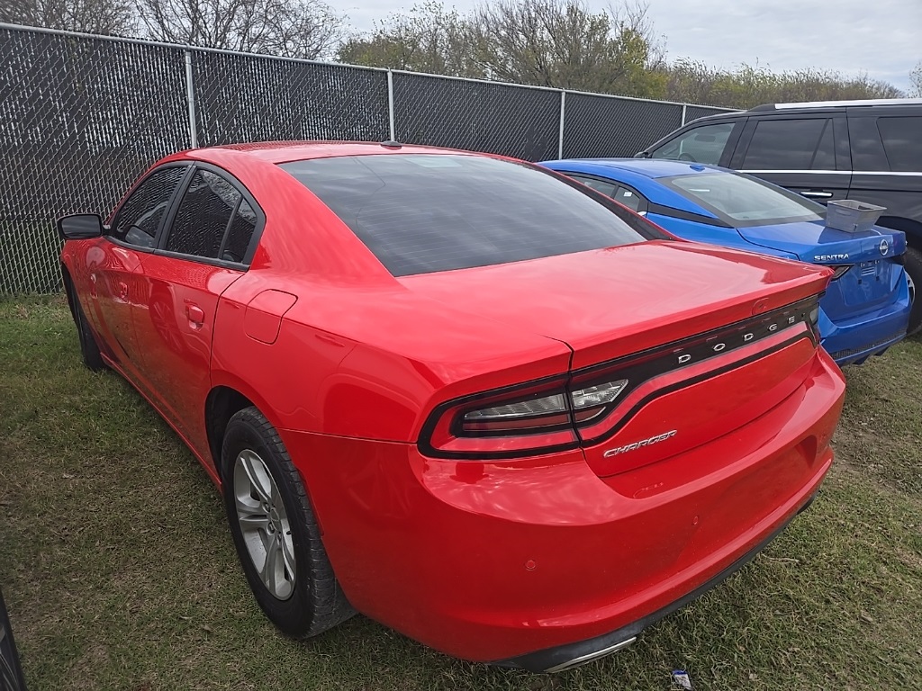 2019 Dodge Charger SXT photo 2