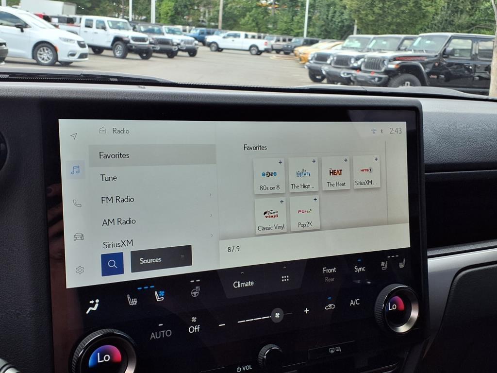 2024 Lexus GX 550 Premium photo 8