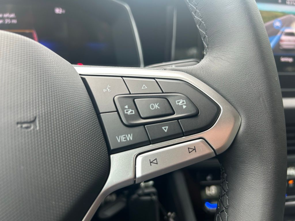 2025 Volkswagen Jetta 1.5T Sport photo 14