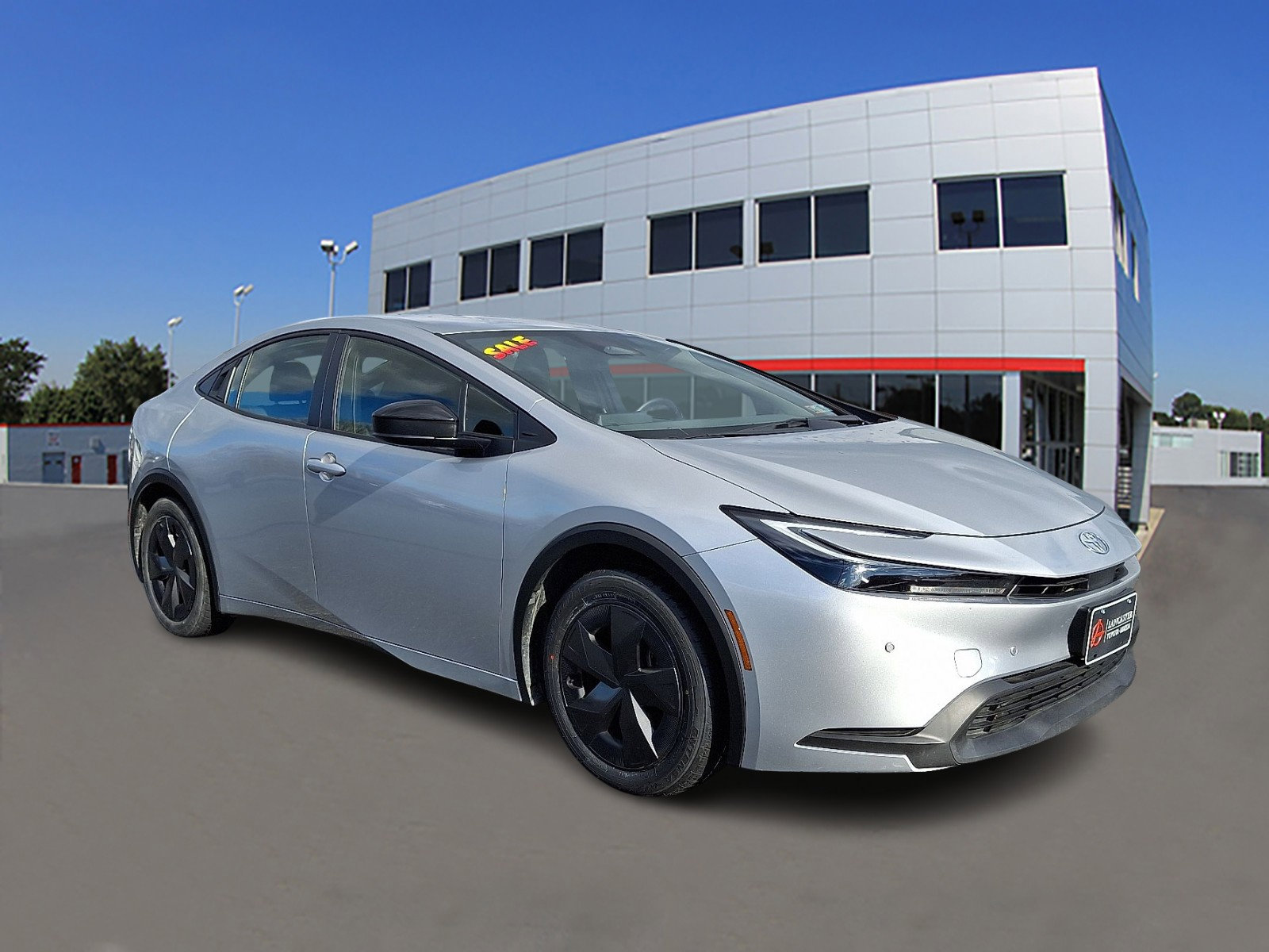 2024 Toyota Prius LE's photo