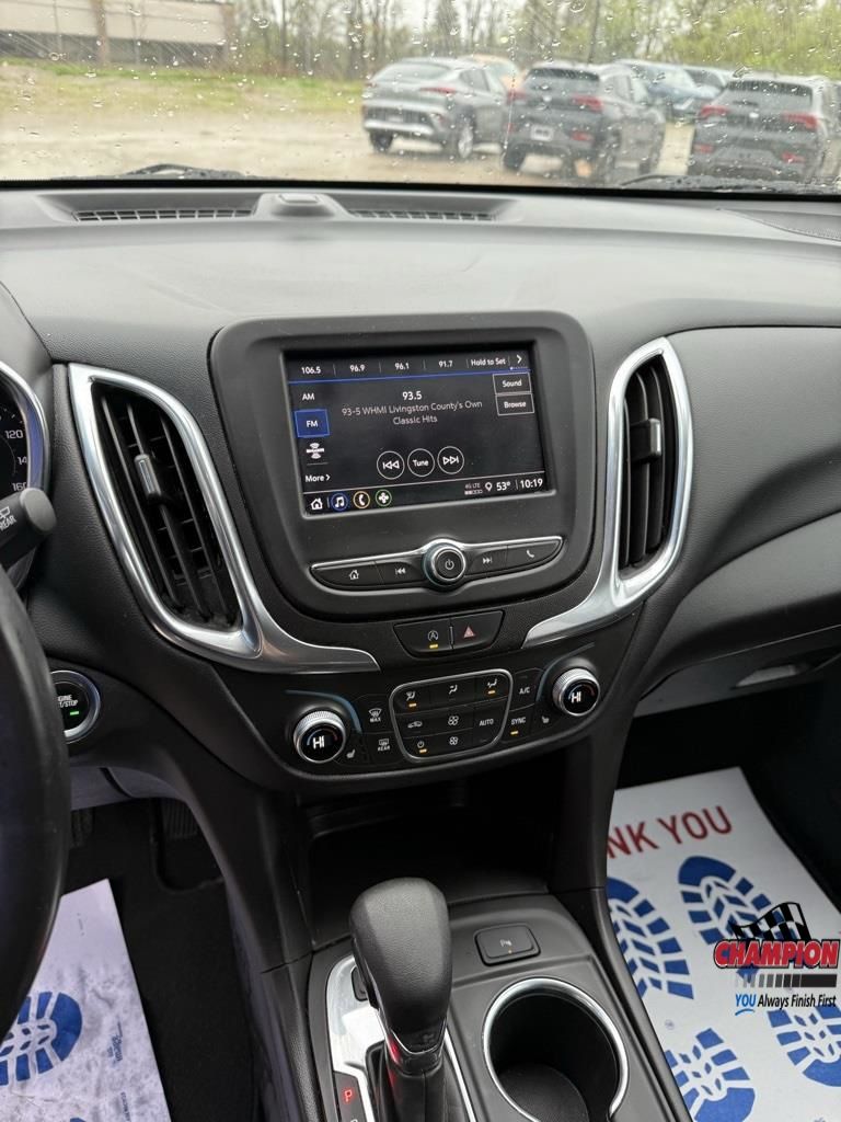 2022 Chevrolet Equinox LT photo 12