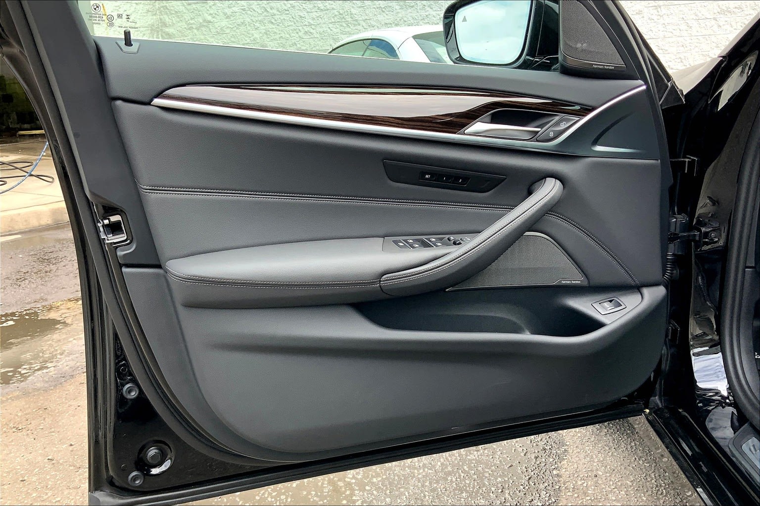 2023 Bmw 530i photo 10
