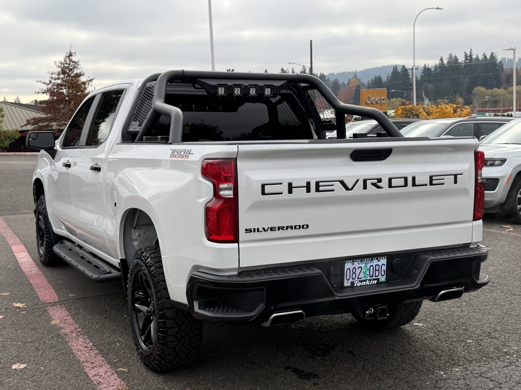 2021 Chevrolet Silverado 1500 LT Trail Boss photo 3